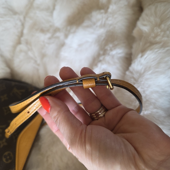 💕Louis Vuitton Pallas Uniform Monogram Crossbody - Picture 8 of 10